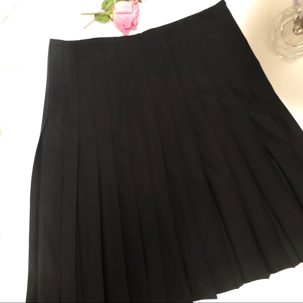 Theory Pleated All Around Skirt Wool Gabardine